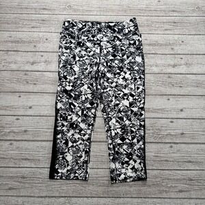 Nike Leggings Women's Medium Black Gray Dri-FIT Capri Geometric Athletic Yoga